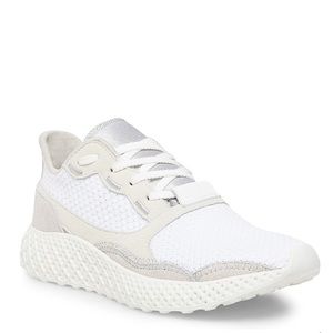 NEW Steve Madden White/Grey Sneakers